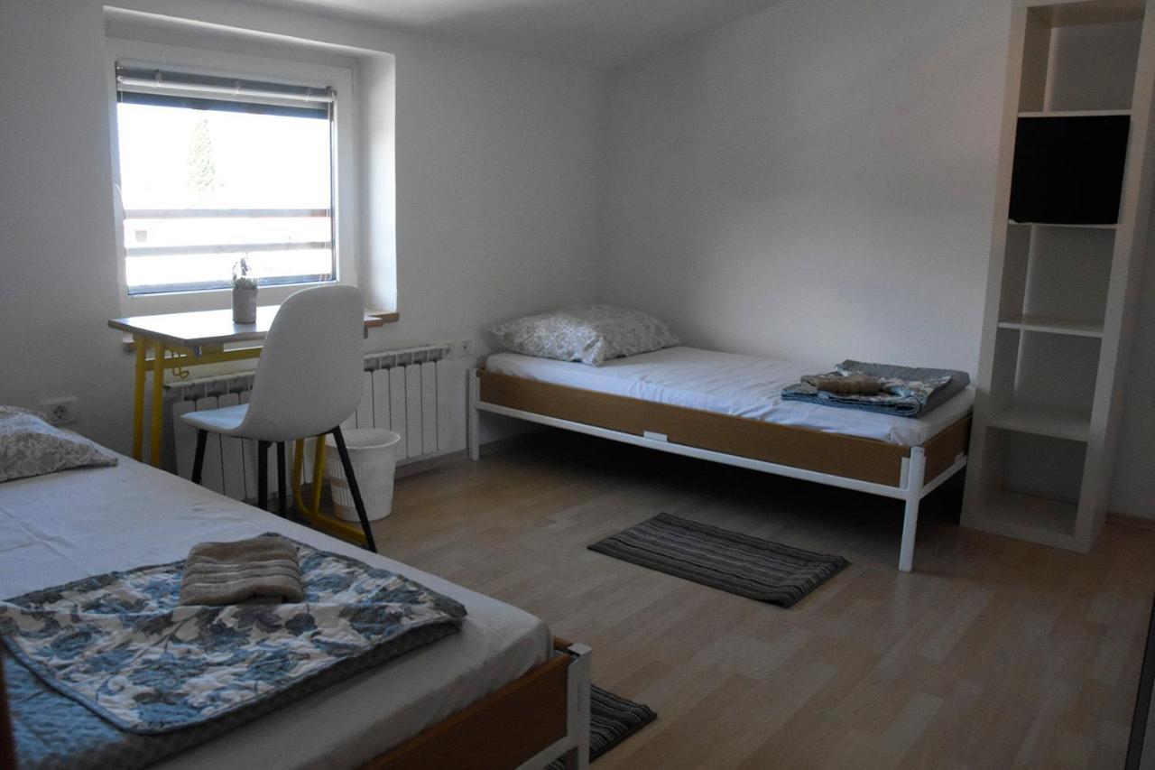 Rooms Busija Izola Luaran gambar